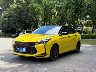 Dongfeng Aeolus Yixuan 2022 купить из Китая, цена 912 000 ₽ — Suifenhe Auto
