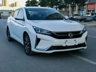 Dongfeng Aeolus Yixuan 2019 купить из Китая, цена 965 000 ₽ — Suifenhe Auto