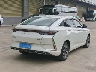 Dongfeng Aeolus Yixuan 2021 купить из Китая, цена 1 215 000 ₽ — Suifenhe Auto