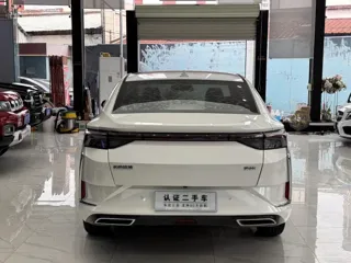 Dongfeng Aeolus Yixuan 2020 купить из Китая, цена 1 163 000 ₽ — Suifenhe Auto