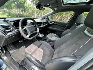Audi Q4 e-tron 2022 купить из Китая, цена 4 720 000 ₽ — Suifenhe Auto