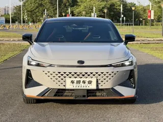 Changan UNI-V 2024 купить из Китая, цена 2 594 000 ₽ — Suifenhe Auto
