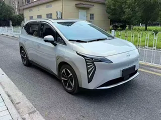 Aion Y 2023 купить из Китая, цена 3 061 000 ₽ — Suifenhe Auto
