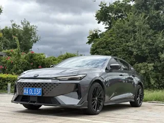 Changan UNI-V 2025 купить из Китая, цена 2 634 000 ₽ — Suifenhe Auto