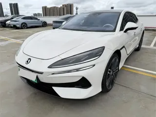 Denza Z9 2024 купить из Китая, цена 7 611 000 ₽ — Suifenhe Auto