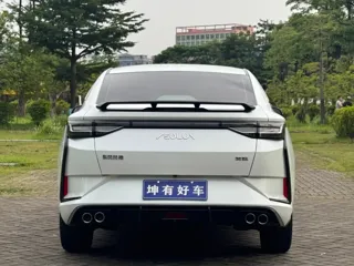 Dongfeng Aeolus Yixuan 2023 купить из Китая, цена 1 072 000 ₽ — Suifenhe Auto