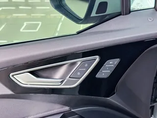 Audi Q4 e-tron 2023 купить из Китая, цена 4 399 000 ₽ — Suifenhe Auto