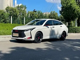 Dongfeng Aeolus Yixuan 2023 купить из Китая, цена 1 055 000 ₽ — Suifenhe Auto