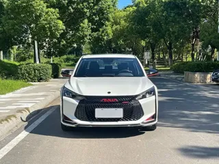 Dongfeng Aeolus Yixuan 2023 купить из Китая, цена 1 055 000 ₽ — Suifenhe Auto