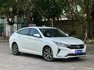 Dongfeng Aeolus Yixuan 2019 купить из Китая, цена 1 124 000 ₽ — Suifenhe Auto