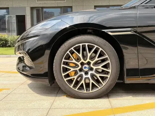Denza Z9 2026 купить из Китая, цена 7 684 000 ₽ — Suifenhe Auto