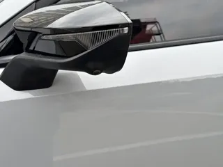 Changan UNI-V 2023 купить из Китая, цена 2 504 000 ₽ — Suifenhe Auto