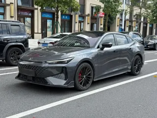 Changan UNI-V 2024 купить из Китая, цена 2 594 000 ₽ — Suifenhe Auto