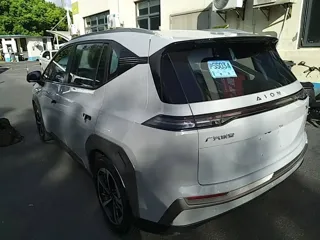 Aion Y 2023 купить из Китая, цена 3 421 000 ₽ — Suifenhe Auto
