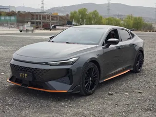 Changan UNI-V 2024 купить из Китая, цена 2 544 000 ₽ — Suifenhe Auto