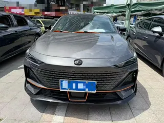 Changan UNI-V 2023 купить из Китая, цена 2 837 000 ₽ — Suifenhe Auto