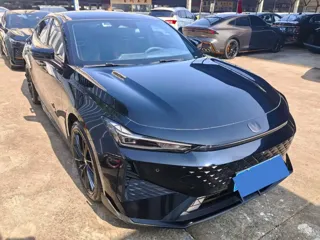 Changan UNI-V 2024 купить из Китая, цена 2 577 000 ₽ — Suifenhe Auto