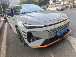 Changan UNI-V 2024 купить из Китая, цена 2 578 000 ₽ — Suifenhe Auto