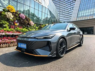 Changan UNI-V 2025 купить из Китая, цена 2 555 000 ₽ — Suifenhe Auto