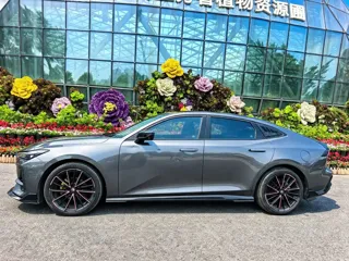 Changan UNI-V 2024 купить из Китая, цена 2 451 000 ₽ — Suifenhe Auto