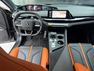 Changan UNI-V 2024 купить из Китая, цена 2 569 000 ₽ — Suifenhe Auto