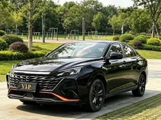 Dongfeng Aeolus Yixuan 2023 купить из Китая, цена 936 000 ₽ — Suifenhe Auto