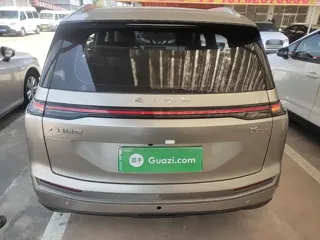 Aion Y 2023 купить из Китая, цена 3 114 000 ₽ — Suifenhe Auto