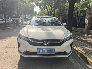 Dongfeng Aeolus Yixuan 2019 купить из Китая, цена 968 000 ₽ — Suifenhe Auto
