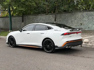 Changan UNI-V 2024 купить из Китая, цена 2 503 000 ₽ — Suifenhe Auto