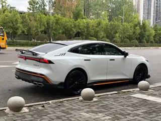 Changan UNI-V 2024 купить из Китая, цена 2 503 000 ₽ — Suifenhe Auto