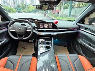 Changan UNI-V 2024 купить из Китая, цена 2 503 000 ₽ — Suifenhe Auto