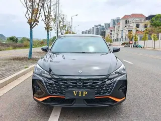 Dongfeng Aeolus Yixuan 2022 купить из Китая, цена 1 045 000 ₽ — Suifenhe Auto