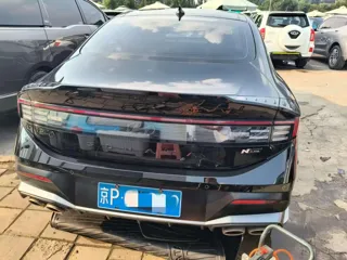 Hyundai Sonata 2025 купить из Китая, цена 4 086 000 ₽ — Suifenhe Auto