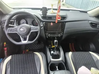 Nissan X-Trail 2020 купить из Китая, цена 2 183 000 ₽ — Suifenhe Auto