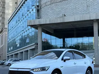 BYD Qin PLUS 2024 купить из Китая, цена 2 455 000 ₽ — Suifenhe Auto
