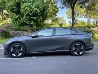Deepal SL03 2023 купить из Китая, цена 3 374 000 ₽ — Suifenhe Auto