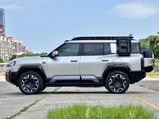 Fangchengbao Bao 8 2025 купить из Китая, цена 9 296 000 ₽ — Suifenhe Auto