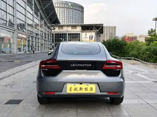 Leapmotor S01 2019 купить из Китая, цена 1 094 000 ₽ — Suifenhe Auto