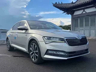 Skoda Superb 2022 купить из Китая, цена 2 333 000 ₽ — Suifenhe Auto