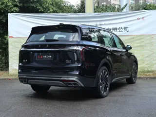 Hongqi HS7 2024 купить из Китая, цена 4 503 000 ₽ — Suifenhe Auto