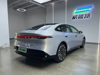 Nissan N7 2025 купить из Китая, цена 3 363 000 ₽ — Suifenhe Auto