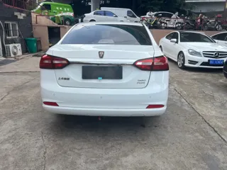 Roewe 360 2018 купить из Китая, цена 1 096 000 ₽ — Suifenhe Auto