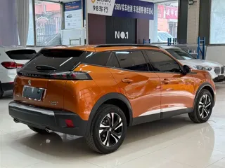 Peugeot 2008 2022 купить из Китая, цена 1 400 000 ₽ — Suifenhe Auto