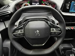 Peugeot 2008 2025 купить из Китая, цена 1 837 000 ₽ — Suifenhe Auto