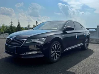 Skoda Superb 2022 купить из Китая, цена 2 464 000 ₽ — Suifenhe Auto