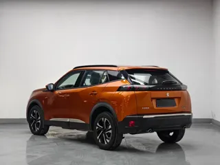 Peugeot 2008 2021 купить из Китая, цена 1 732 000 ₽ — Suifenhe Auto