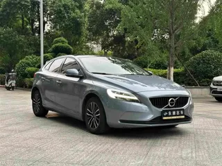 Volvo V40 2019 купить из Китая, цена 1 513 000 ₽ — Suifenhe Auto