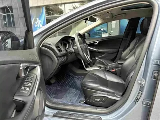 Volvo V40 2019 купить из Китая, цена 1 513 000 ₽ — Suifenhe Auto