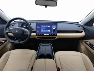 ARCFOX T1 2025 купить из Китая, цена 1 585 000 ₽ — Suifenhe Auto