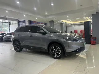 XPeng G3 2019 купить из Китая, цена 3 025 000 ₽ — Suifenhe Auto